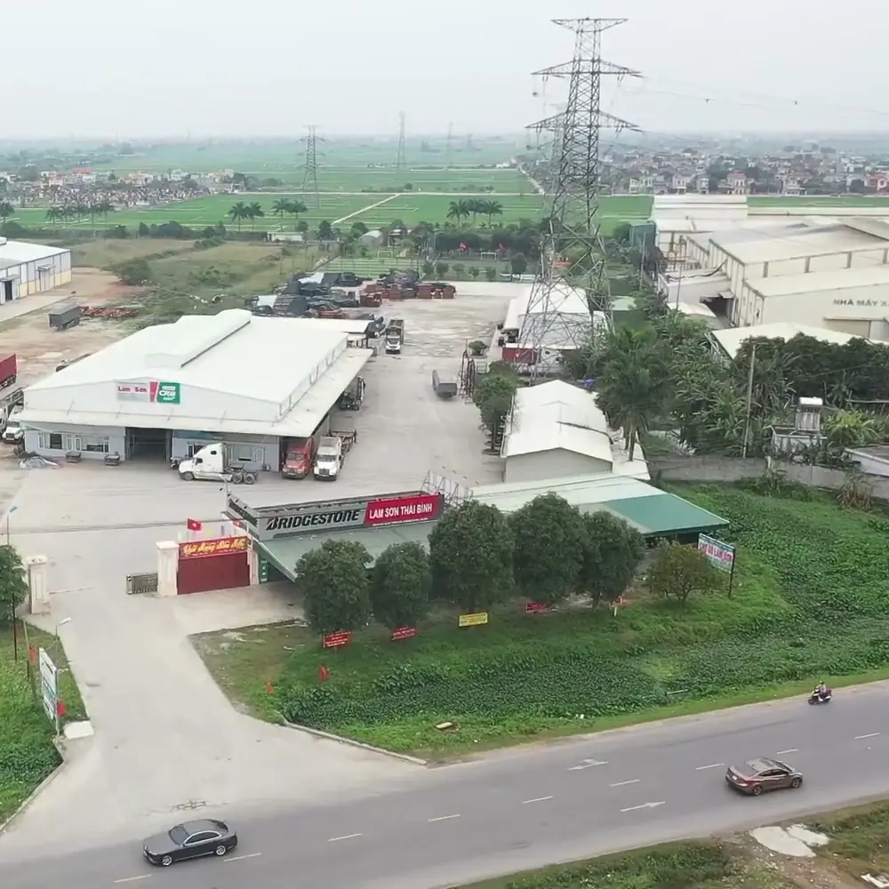Nhà máy Lam Sơn nằm giữa vùng lúa nguyên liệu Thái Bình